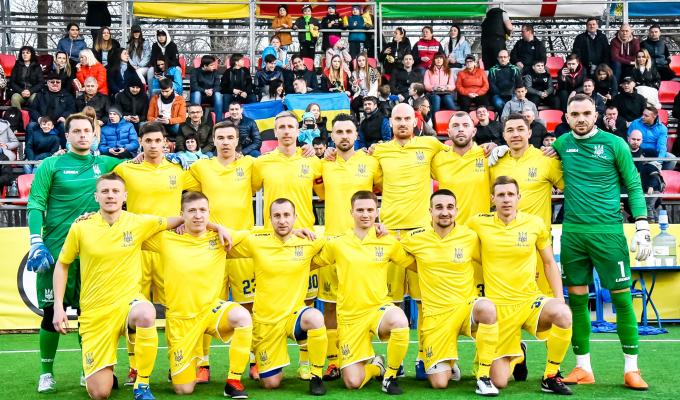 Запрошуємо на відкриття футбольного майданчику Запрошуємо на відкриття футбольного майданчику