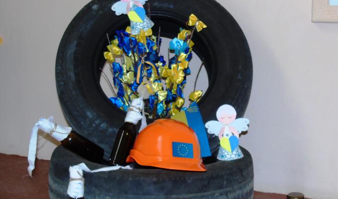 В Попаснянському районному будинку культури відбулися урочистості до Дня Гідності і Свободи В Попаснянському районному будинку культури відбулися урочистості до Дня Гідності і Свободи