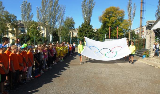 Попаснянська районна дитячо-юнацька спортивна школа оголошує набір дітей до спортивних секцій Попаснянська районна дитячо-юнацька спортивна школа оголошує набір дітей до спортивних секцій