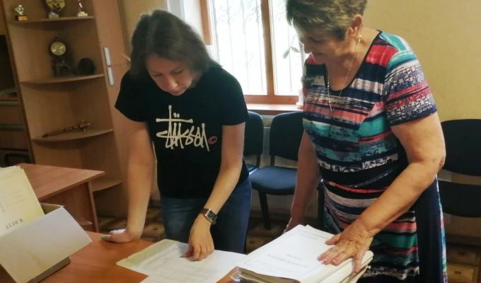 Посадовці архівного відділу райдержадміністрації провели виїзну робочу нараду у Малорязанцівській селищній раді Посадовці архівного відділу райдержадміністрації провели виїзну робочу нараду у Малорязанцівській селищній раді