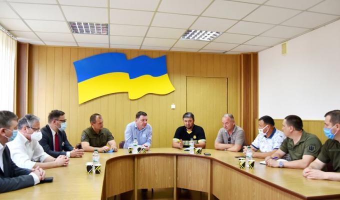 Відбулася зустріч голови Попаснянської райдержадміністрації із послами Латвії, Словаччини та Польщі Відбулася зустріч голови Попаснянської райдержадміністрації із послами Латвії, Словаччини та Польщі