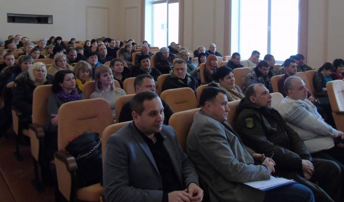 На Попаснянщині обговорили перспективний план розвитку Попаснянського району на 2019 – 2021 роки. На Попаснянщині обговорили перспективний план розвитку Попаснянського району на 2019 – 2021 роки.