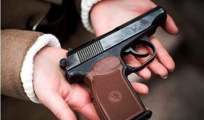 Добровільна здача зброї органам влади – підстава для звільнення від кримінальної відповідальності Добровільна здача зброї органам влади – підстава для звільнення від кримінальної відповідальності