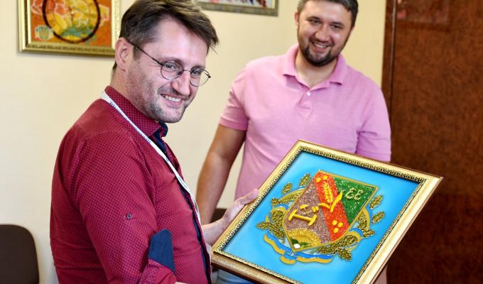 Роман Власенко зустрівся з представниками організації «Лікарі світу» Роман Власенко зустрівся з представниками організації «Лікарі світу»