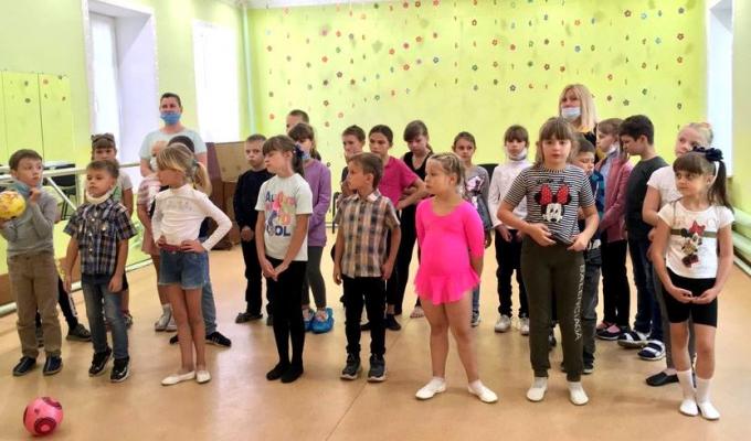 Попаснянський будинок дитячої та юнацької творчості розпочав свою роботу Попаснянський будинок дитячої та юнацької творчості розпочав свою роботу