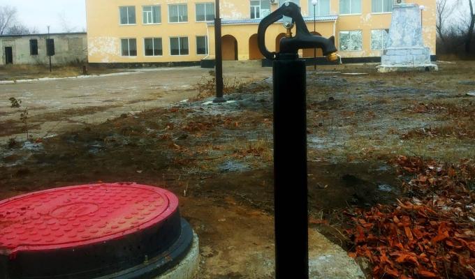 У Комишувасі встановили бювет безкоштовного цілодобового водопостачання У Комишувасі встановили бювет безкоштовного цілодобового водопостачання