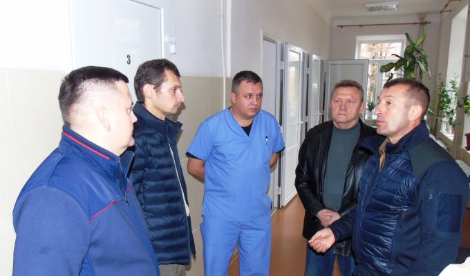 Гості з Латвійської Республіки ознайомилися з роботою Попаснянської центральної районної лікарні Гості з Латвійської Республіки ознайомилися з роботою Попаснянської центральної районної лікарні