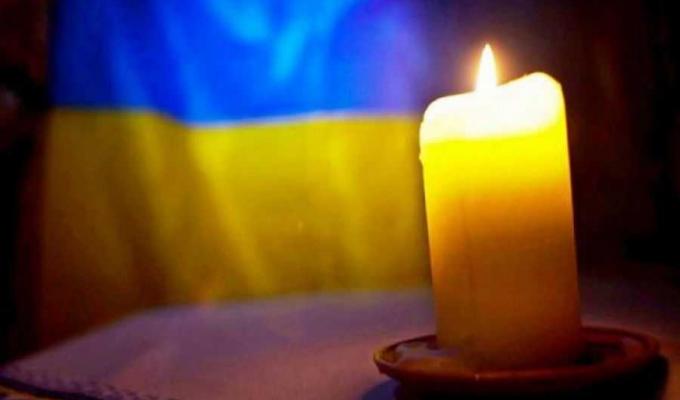 Сьогодні попрощалися із загиблим, внаслідок обстрілу селища Врубівка, чоловіком Сьогодні попрощалися із загиблим, внаслідок обстрілу селища Врубівка, чоловіком