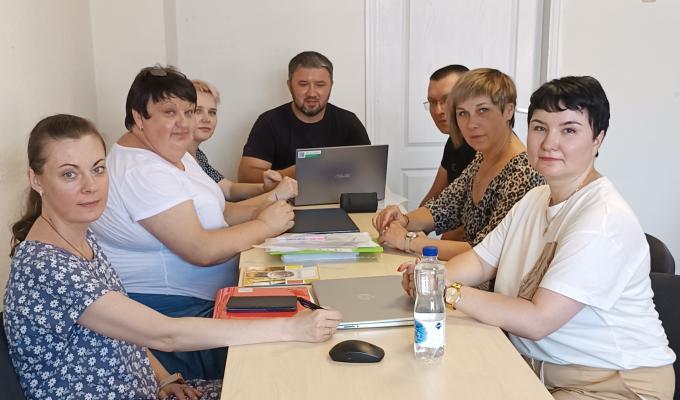 Дитяче оздоровлення, допомога ЗСУ та співробітництво з міжнародними партнерами для відновлення району – такі питання розглянуто на нараді під керівництвом Романа Власенка Дитяче оздоровлення, допомога ЗСУ та співробітництво з міжнародними партнерами для відновлення району – такі питання розглянуто на нараді під керівництвом Романа Власенка