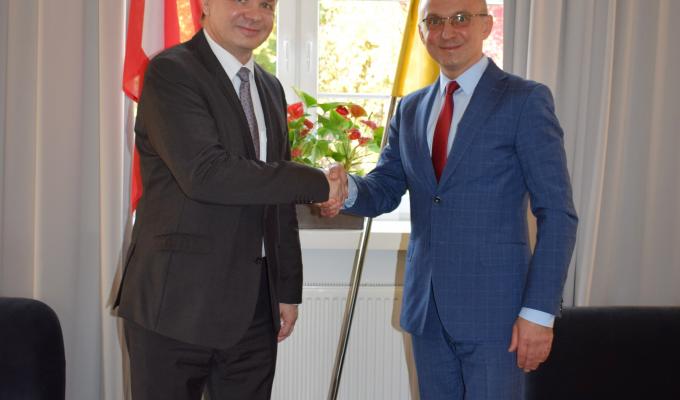 Україна та Швейцарія мають широкі можливості для поглиблення співпраці у сфері енергоефективності та відновлюваної енергетики Україна та Швейцарія мають широкі можливості для поглиблення співпраці у сфері енергоефективності та відновлюваної енергетики