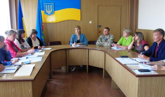 В райдержадміністрації проведено нараду щодо соціального захисту дітей-сиріт та дітей позбавлених батьківського піклування В райдержадміністрації проведено нараду щодо соціального захисту дітей-сиріт та дітей позбавлених батьківського піклування