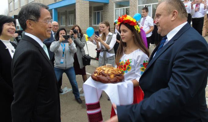 Посол Японії Такаші Кураі відвідав Попаснянський район Посол Японії Такаші Кураі відвідав Попаснянський район