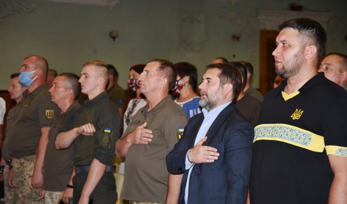 Урочистості з нагоди 6-ї річниці визволення Попасної від незаконних збройних формувань продовжилися відзначенням військовослужбовців Урочистості з нагоди 6-ї річниці визволення Попасної від незаконних збройних формувань продовжилися відзначенням військовослужбовців