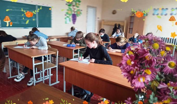 Попаснянські школярі взяли участь у ХХ ювілейному Всеукраїнському радіодиктанті Попаснянські школярі взяли участь у ХХ ювілейному Всеукраїнському радіодиктанті