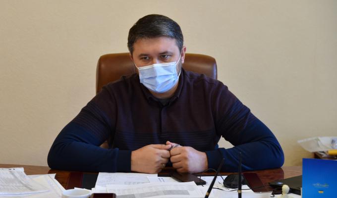 Роман Власенко провів нараду з вирішення актуальних питань освіти та культури Роман Власенко провів нараду з вирішення актуальних питань освіти та культури