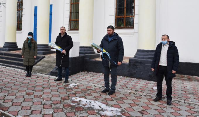 На Попаснянщині вшанували пам'ять жертв Голодомору На Попаснянщині вшанували пам'ять жертв Голодомору