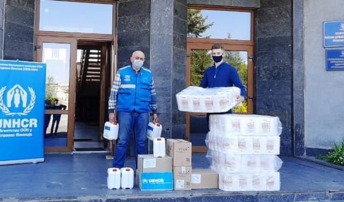 Соціальні служби Попаснянського району отримали захисні засоби та маски