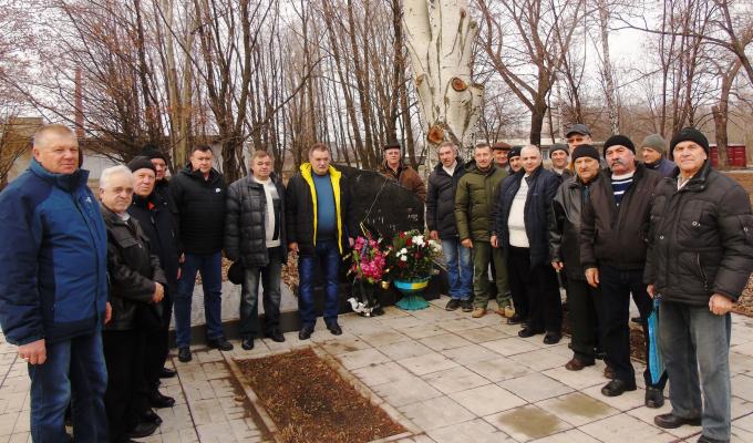 В Попаснянському районі вшанували ліквідаторів наслідків аварії на Чорнобильській АЕС В Попаснянському районі вшанували ліквідаторів наслідків аварії на Чорнобильській АЕС