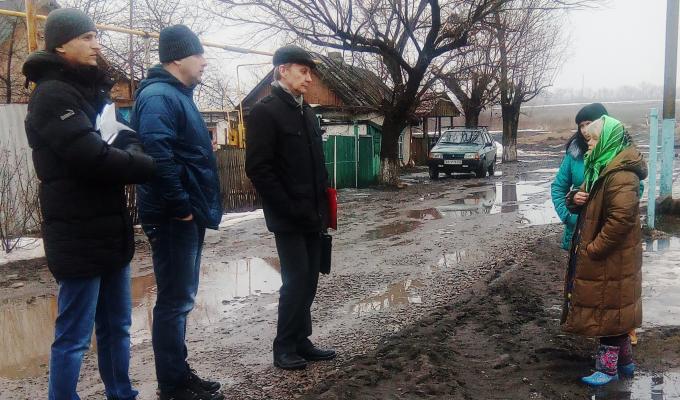 Звернення мешканців району розглядаються на місцях Звернення мешканців району розглядаються на місцях