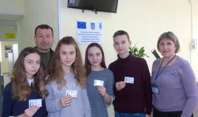 У Попаснянському ЦНАП було видано перші паспорти У Попаснянському ЦНАП було видано перші паспорти