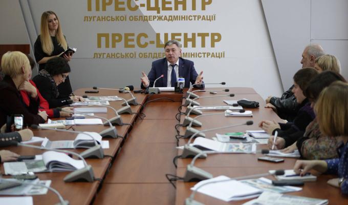 Юрій Гарбуз: 2018-й має стати роком відновлення автошляхів на Луганщині Юрій Гарбуз: 2018-й має стати роком відновлення автошляхів на Луганщині