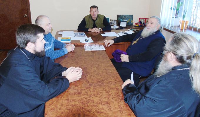Голова зустрівся із настоятелями приходів Попаснянського районного благочиння