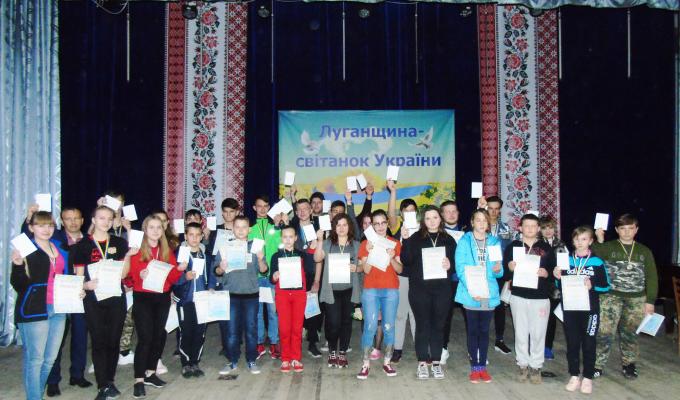 Учні Попаснянського району позмагалися з армспорту