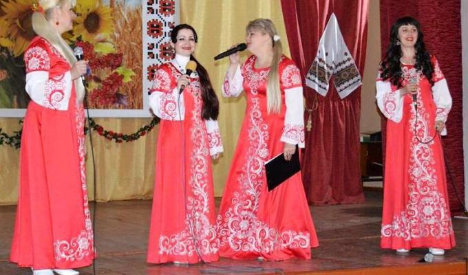 Колектив Попаснянського районного будинку культури презентув на Сумщині театралізовану програму «ВАС ВІТАЮТЬ ПОПАСНЯНИ»