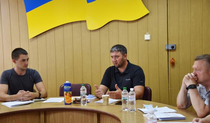 В Попаснянській райдержадміністрації відбулася друга зустріч з питання розробки плану підготовки та реагування при виникненні на території Попаснянського району масових інфекційних захворювань на COVID-19 В Попаснянській райдержадміністрації відбулася друга зустріч з питання розробки плану підготовки та реагування при виникненні на території Попаснянського району масових інфекційних захворювань на COVID-19
