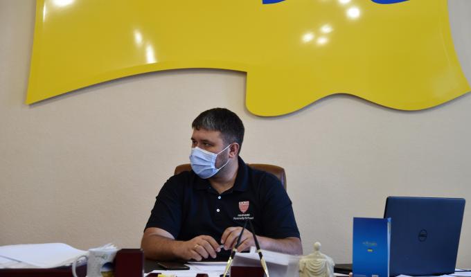 Роман Власенко провів апаратну нараду з керівниками структурних підрозділів райдержадміністрації Роман Власенко провів апаратну нараду з керівниками структурних підрозділів райдержадміністрації