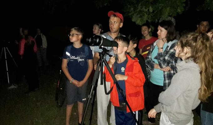 На базі відпочинку «Лісова поляна» нещодавно проходили еколого – натуралістична експедиція, локації «Місячне сяйво» та тренувальні збори юних спортсменів На базі відпочинку «Лісова поляна» нещодавно проходили еколого – натуралістична експедиція, локації «Місячне сяйво» та тренувальні збори юних спортсменів
