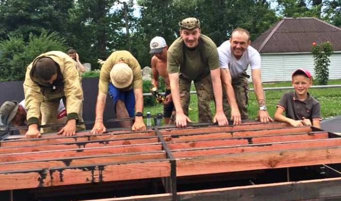Ми стартували! – у Попасній ветерани АТО почали будувати скейт – майданчик Ми стартували! – у Попасній ветерани АТО почали будувати скейт – майданчик