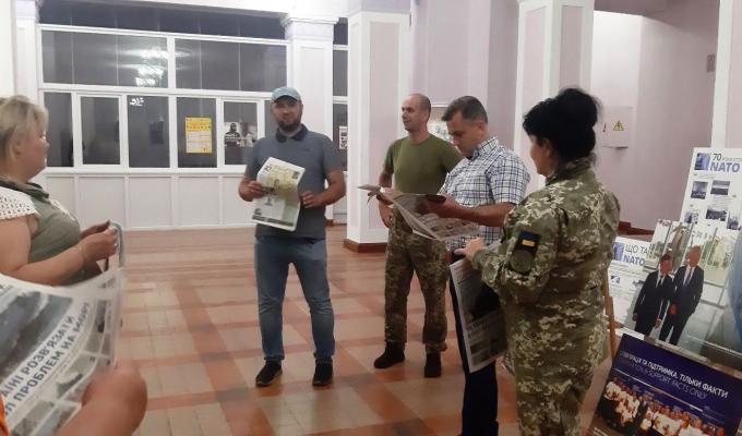 «Україна-НАТО»: У Попасній пройшла презентація виставки про діяльність Північноатлантичного Альянсу «Україна-НАТО»: У Попасній пройшла презентація виставки про діяльність Північноатлантичного Альянсу