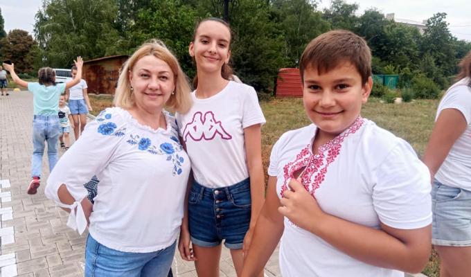 До 30 - річчя Незалежності: У Попасній з’явилась «Рушникова алея» До 30 - річчя Незалежності: У Попасній з’явилась «Рушникова алея»