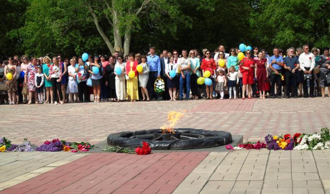 Попаснянщина відсвяткувала 73 річницю перемоги над нацизмом у Європі Попаснянщина відсвяткувала 73 річницю перемоги над нацизмом у Європі