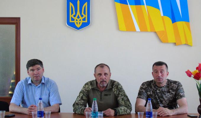 Жителям Золотого та Катеринівки представили керівника ВЦА Костянтина Ільченко