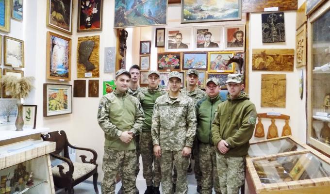 Військовослужбовці відвідали Попаснянський районний краєзнавчий музей