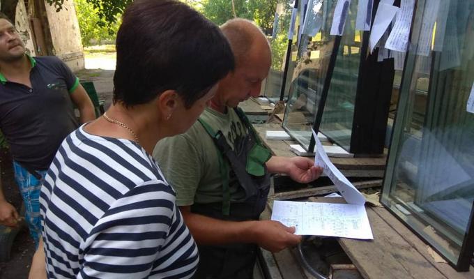 Постраждалі від обстрілу мешканці с.Новотошківське отримали допомогу.