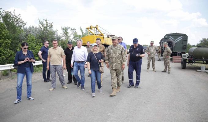 Ірина Геращенко ознайомилася з відновленням зруйнованої війною інфраструктури Луганщини Ірина Геращенко ознайомилася з відновленням зруйнованої війною інфраструктури Луганщини