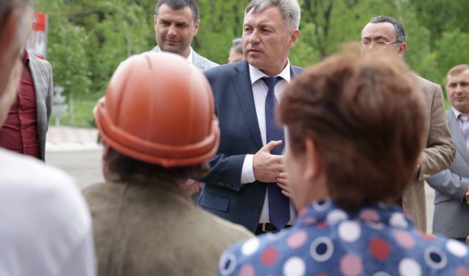 Юрій Гарбуз зустрівся з працівниками шахти «Карбоніт» Юрій Гарбуз зустрівся з працівниками шахти «Карбоніт»