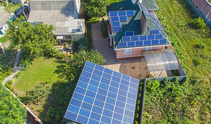 Українські родини продовжують активно переходити на «чисту» електроенергію. Українські родини продовжують активно переходити на «чисту» електроенергію.