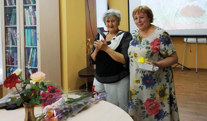 В районній бібліотеці проведено презентацію чергової збірки віршів попаснянської поетеси Тетяни Михлик В районній бібліотеці проведено презентацію чергової збірки віршів попаснянської поетеси Тетяни Михлик