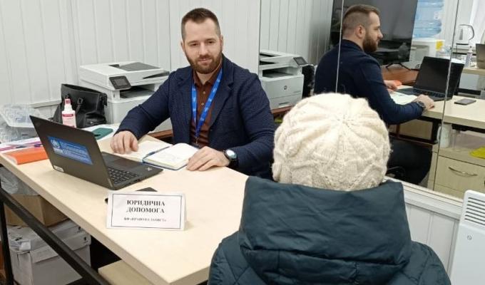 Впродовж тижня близько 40 вимушених переселенців звернулись за медичною допомогою до обласного гуманітарного хабу у Франківську Впродовж тижня близько 40 вимушених переселенців звернулись за медичною допомогою до обласного гуманітарного хабу у Франківську