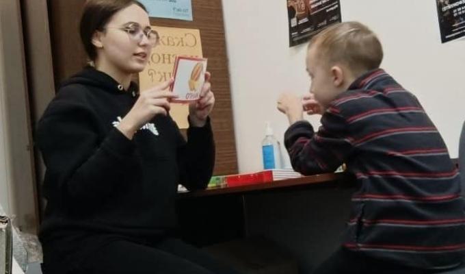 Від початку календарного року у Франківському хабі продовжується надання ВПО – луганчанам адміністративних, соціальних, культурних та інших послуг Від початку календарного року у Франківському хабі продовжується надання ВПО – луганчанам адміністративних, соціальних, культурних та інших послуг