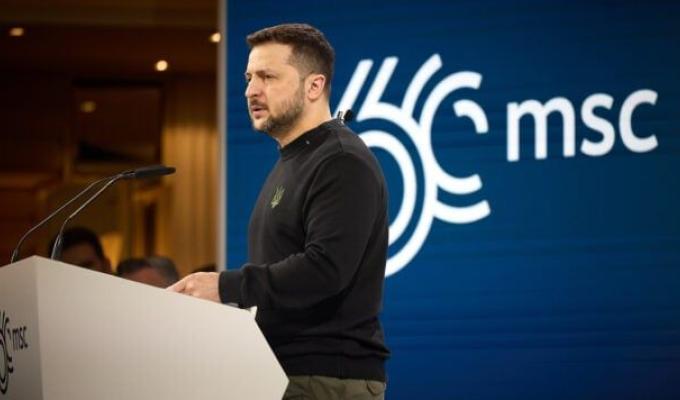 Роман Власенко: зараз Президент України займає гідну позицію на тлі "рішучої невизначеності" нової адміністрації США Роман Власенко: зараз Президент України займає гідну позицію на тлі "рішучої невизначеності" нової адміністрації США