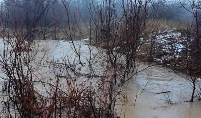 Проросійські бойовики перебили централізований водогін, розташований неподалік від села Катеринівка Проросійські бойовики перебили централізований водогін, розташований неподалік від села Катеринівка