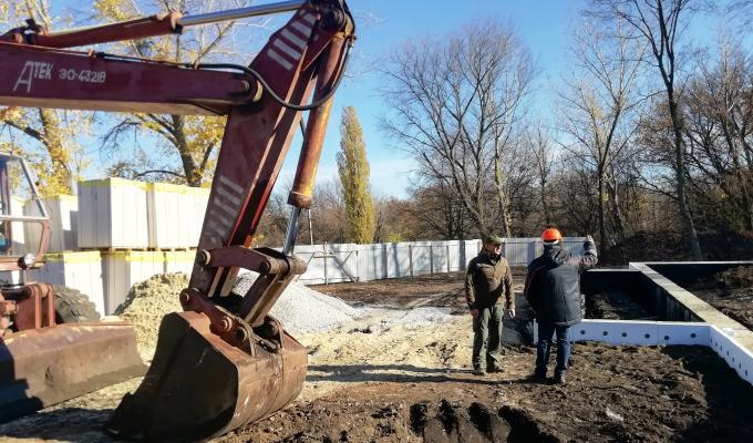 Сергій Шакун ознайомився із початком будівельних робіт амбулаторії Сергій Шакун ознайомився із початком будівельних робіт амбулаторії