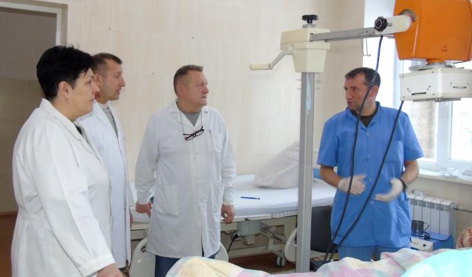 Голова Попаснянської райдержадміністрації з робочим візитом відвідав центральну районну лікарню Голова Попаснянської райдержадміністрації з робочим візитом відвідав центральну районну лікарню