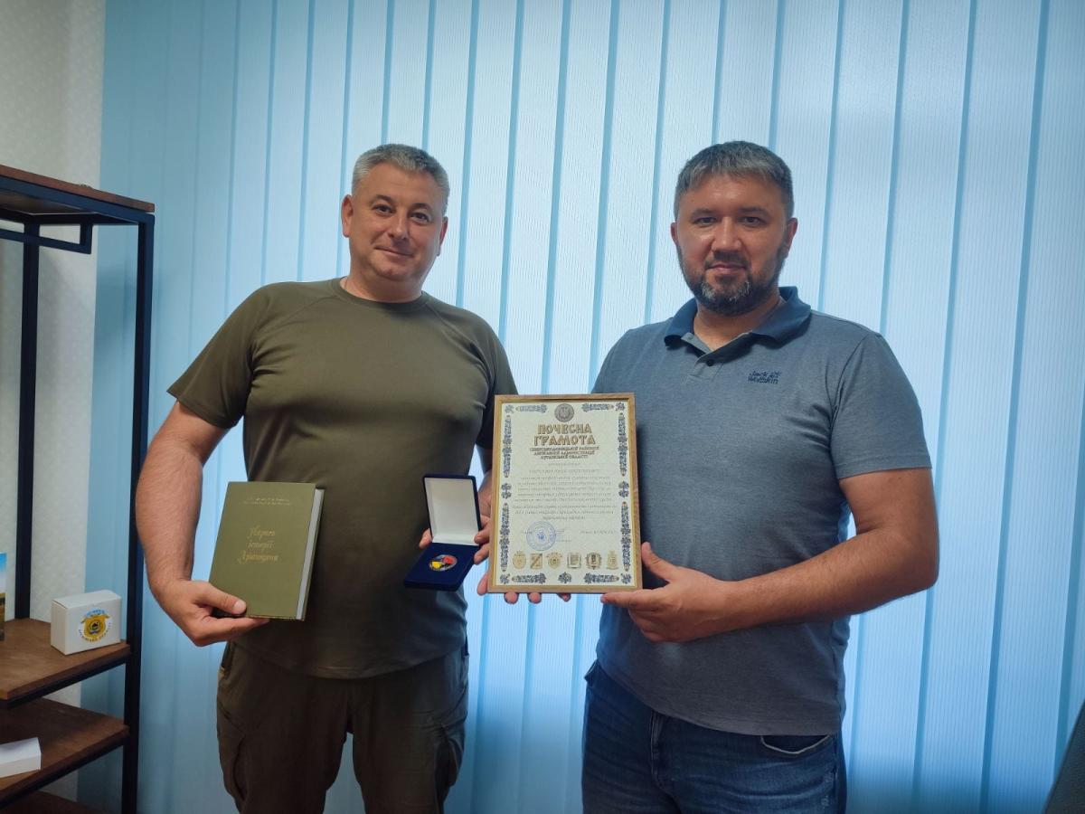 Почесною Грамотою Сіверськодонецької РДА відзначено начальника районного ТЦК та СП полковника Юрія Гончарова