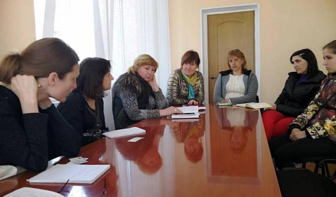 До міста Золоте Попаснянського району з робочим візитом приїхали американські представники Міжнародної кризової групи До міста Золоте Попаснянського району з робочим візитом приїхали американські представники Міжнародної кризової групи